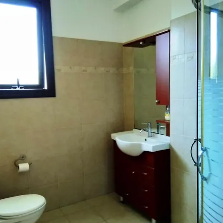 Villa Wunderschoene-villa-mit-6-schlafzimmern-mit-pool *